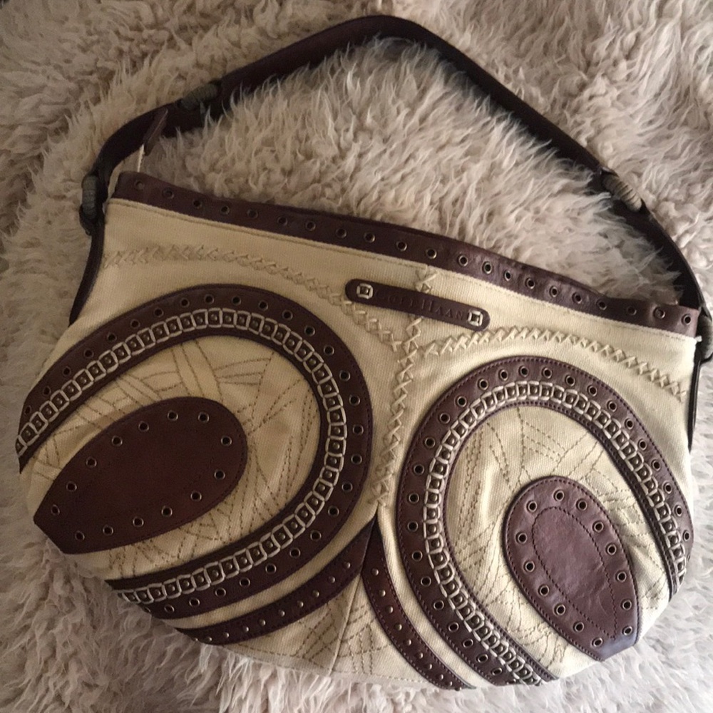 I’ll have the canvas leather combo, plz!